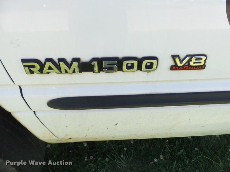image for item DA2741 2000 Dodge Ram 1500 pickup truck