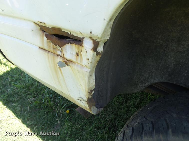 image for item DA2741 2000 Dodge Ram 1500 pickup truck