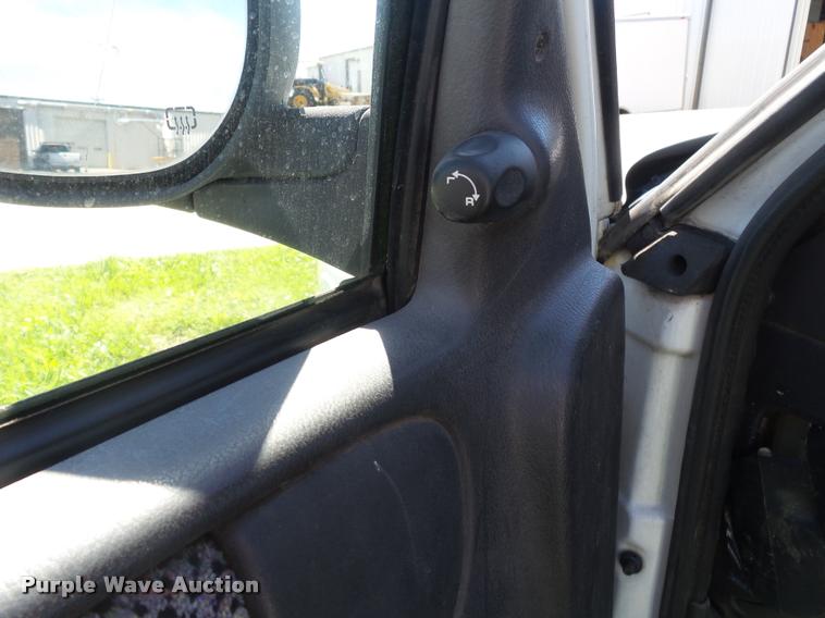 image for item DA2741 2000 Dodge Ram 1500 pickup truck