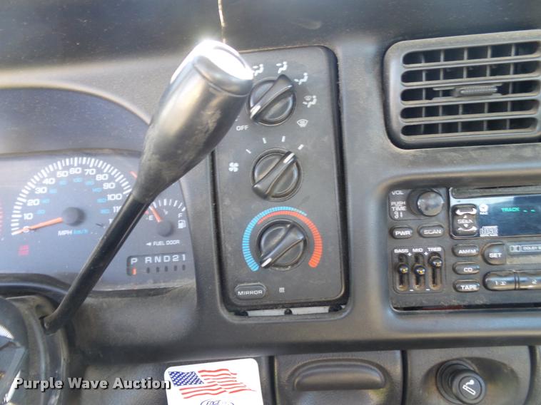 image for item DA2741 2000 Dodge Ram 1500 pickup truck