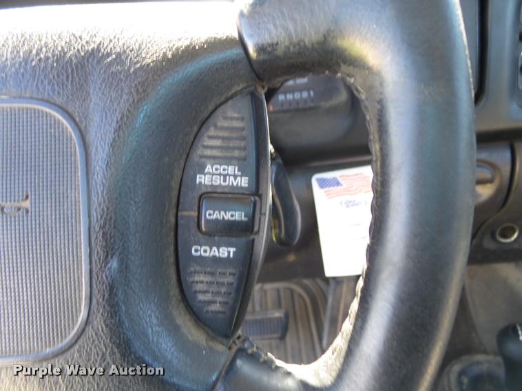 image for item DA2741 2000 Dodge Ram 1500 pickup truck