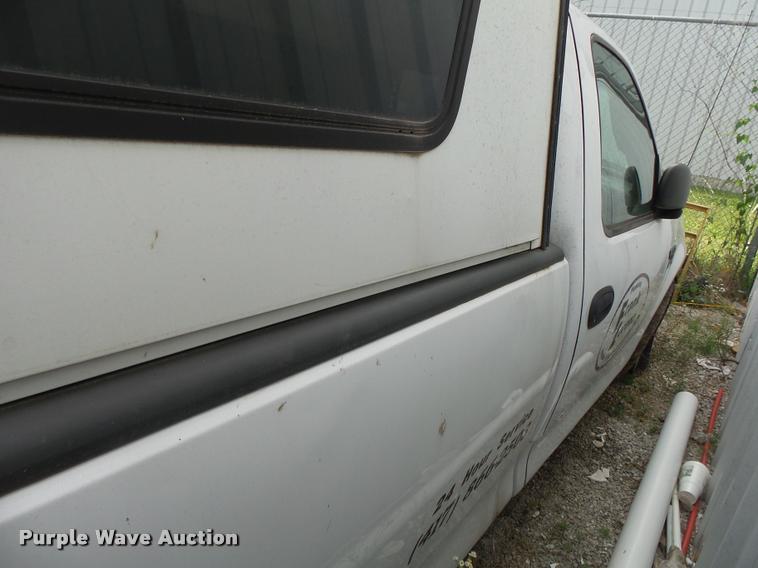 image for item DA2743 2001 Ford F150 pickup truck