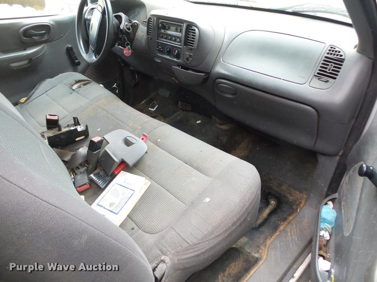 image for item DA2743 2001 Ford F150 pickup truck