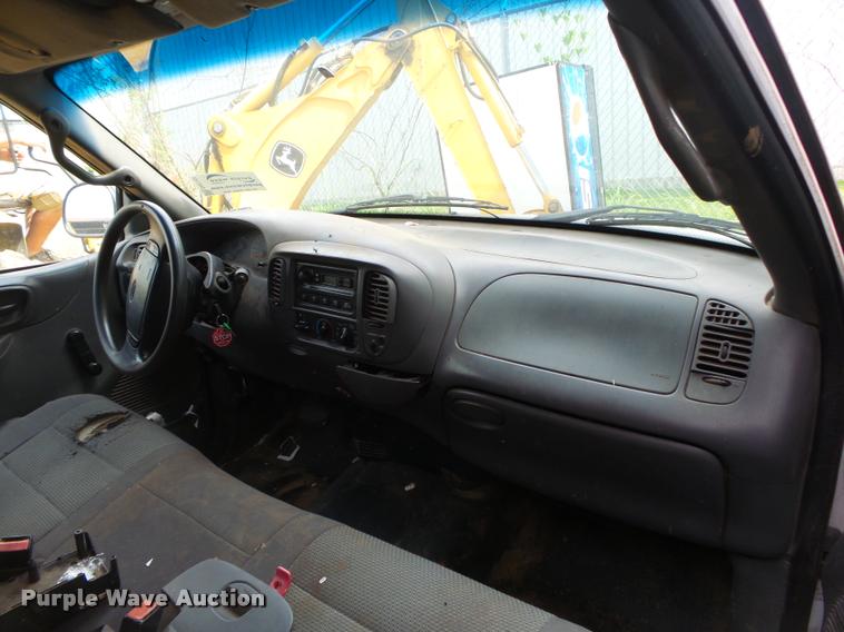 image for item DA2743 2001 Ford F150 pickup truck