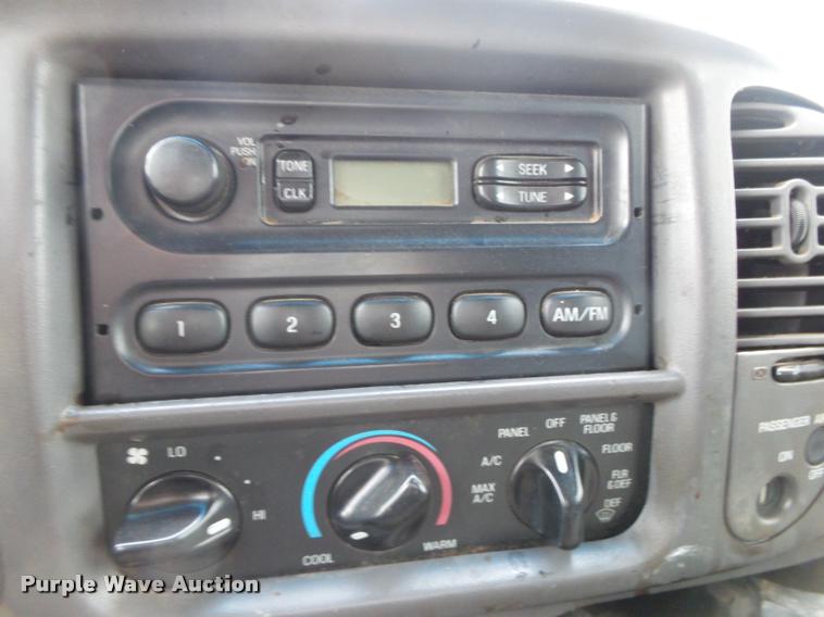 image for item DA2743 2001 Ford F150 pickup truck