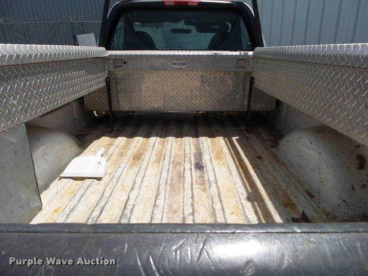 image for item DA2744 2003 Ford F150 pickup truck