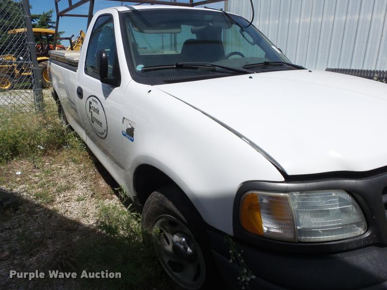 image for item DA2744 2003 Ford F150 pickup truck