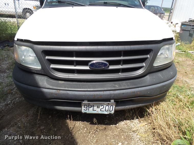 image for item DA2744 2003 Ford F150 pickup truck