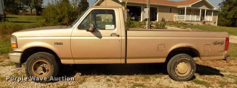 image for item DA3118 1996 Ford F150 pickup truck