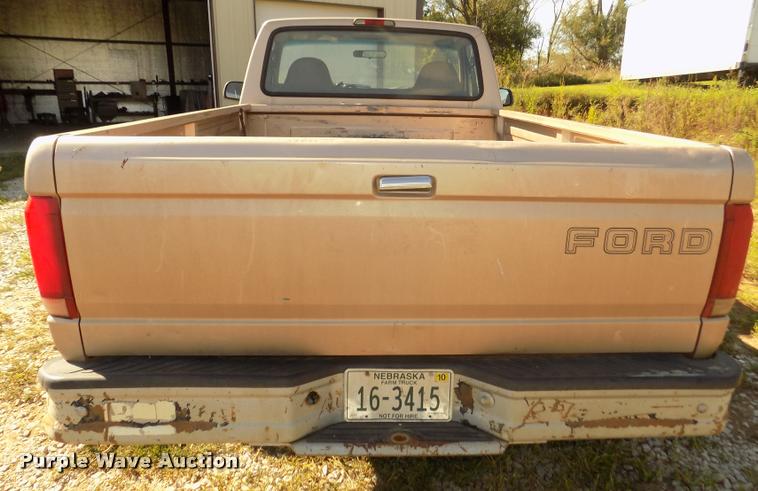image for item DA3118 1996 Ford F150 pickup truck