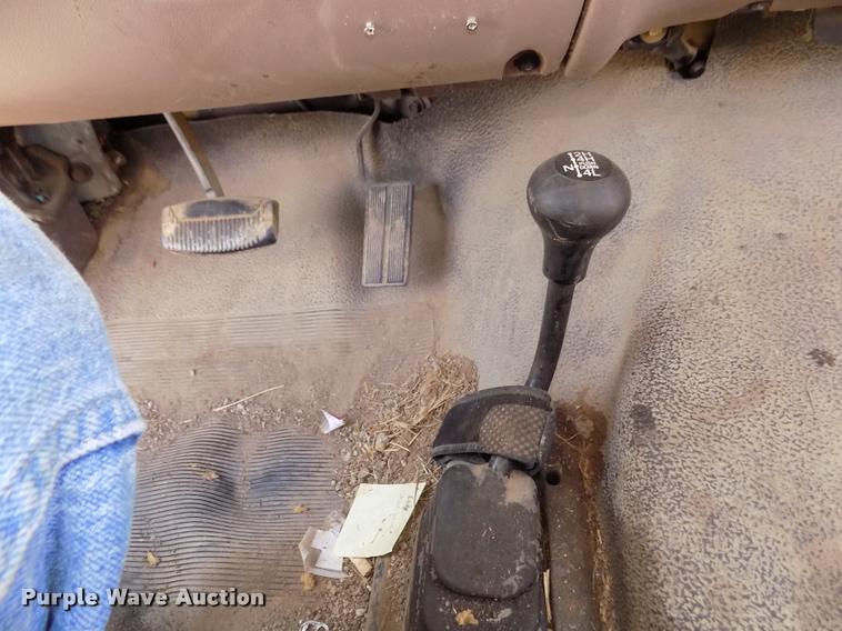 image for item DA3118 1996 Ford F150 pickup truck