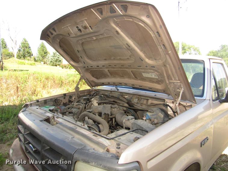 image for item DA3118 1996 Ford F150 pickup truck