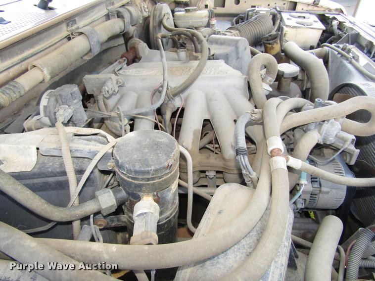 image for item DA3118 1996 Ford F150 pickup truck