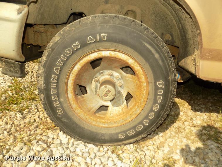 image for item DA3118 1996 Ford F150 pickup truck