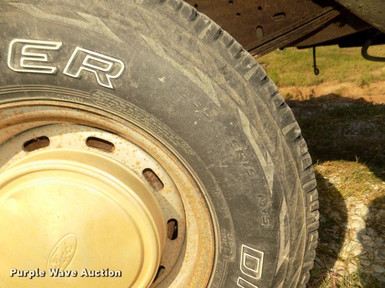 image for item DA3118 1996 Ford F150 pickup truck