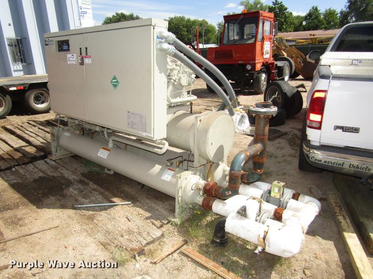 image for item DA3123 1999 McQuay water cooled reciprocating chiller/templifier heat pump