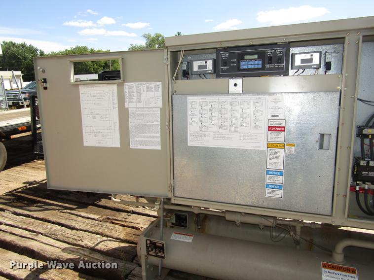 image for item DA3123 1999 McQuay water cooled reciprocating chiller/templifier heat pump