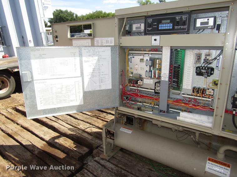 image for item DA3123 1999 McQuay water cooled reciprocating chiller/templifier heat pump