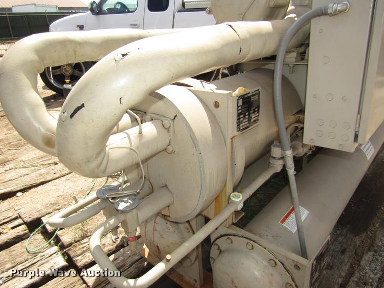 image for item DA3123 1999 McQuay water cooled reciprocating chiller/templifier heat pump