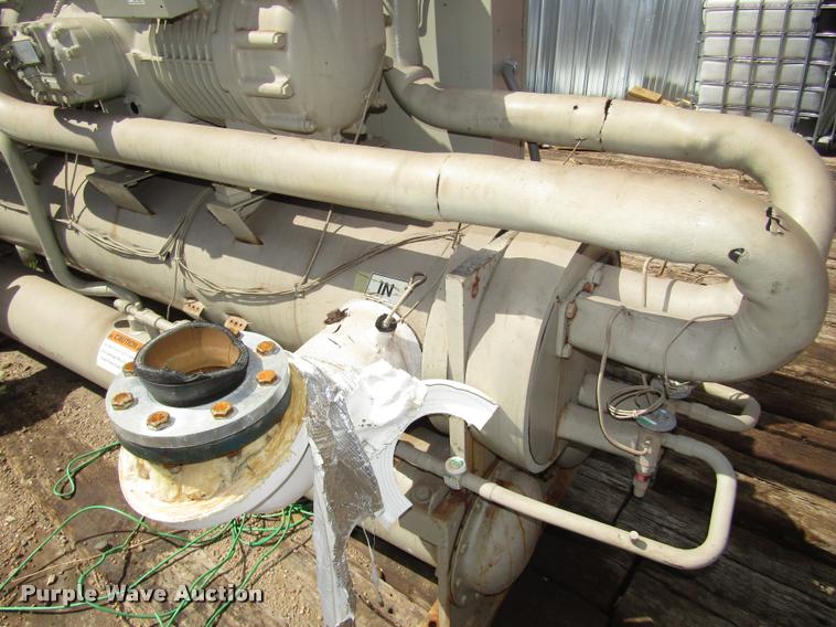 image for item DA3123 1999 McQuay water cooled reciprocating chiller/templifier heat pump