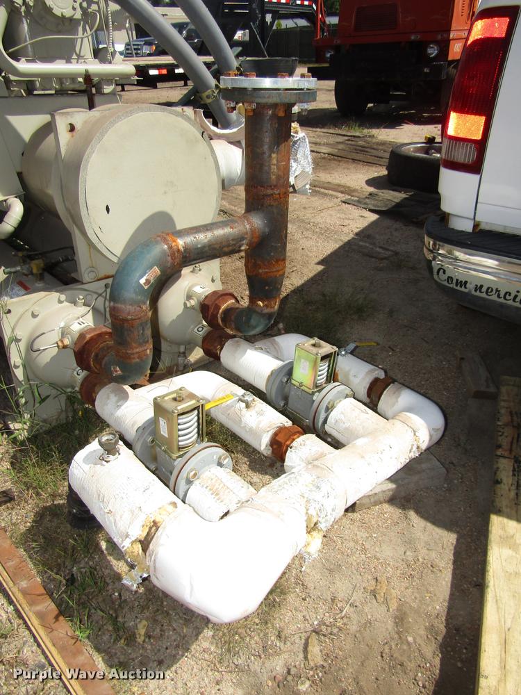 image for item DA3123 1999 McQuay water cooled reciprocating chiller/templifier heat pump