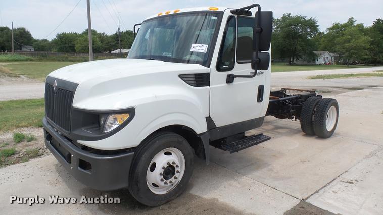 image for item DA7982 2014 International TerraStar truck chassis