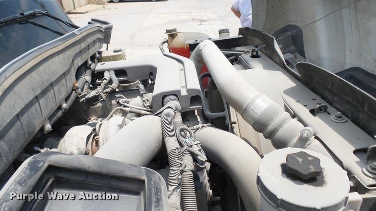 image for item DA7982 2014 International TerraStar truck chassis