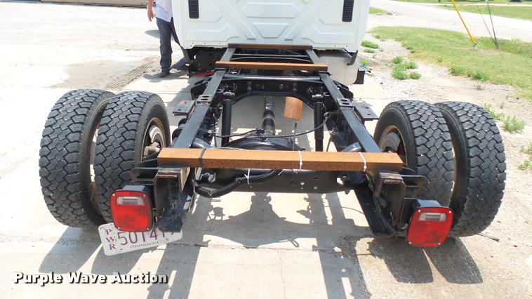 image for item DA7982 2014 International TerraStar truck chassis
