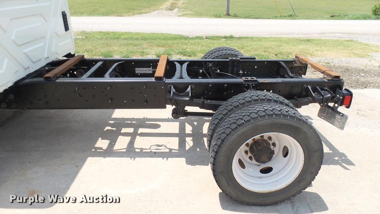 image for item DA7982 2014 International TerraStar truck chassis