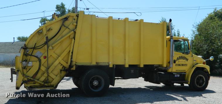 image for item DB1128 1994 Freightliner FL80 refuse truck