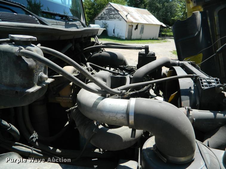 image for item DB1128 1994 Freightliner FL80 refuse truck