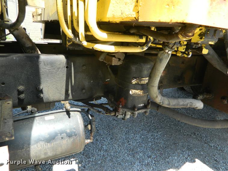 image for item DB1128 1994 Freightliner FL80 refuse truck