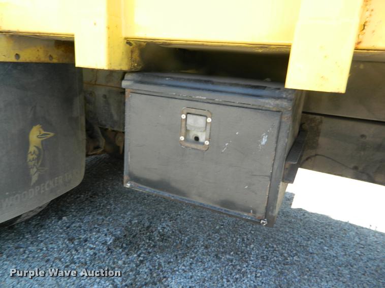 image for item DB1128 1994 Freightliner FL80 refuse truck