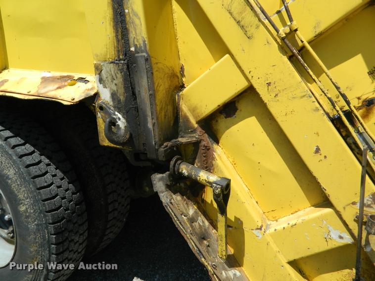 image for item DB1128 1994 Freightliner FL80 refuse truck