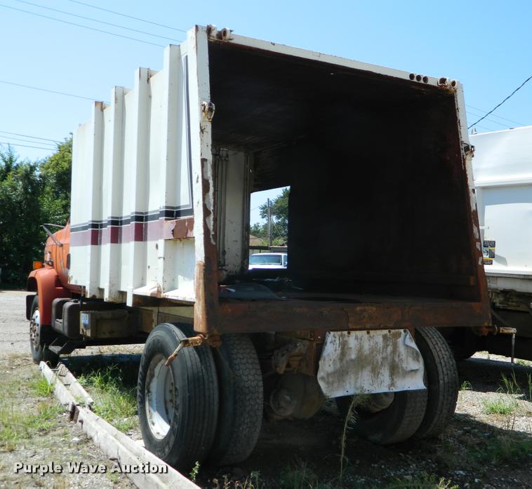 image for item DB1129 1981 GMC TopKick box truck