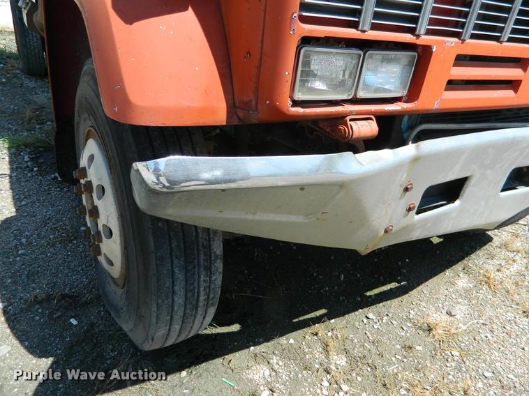 image for item DB1129 1981 GMC TopKick box truck