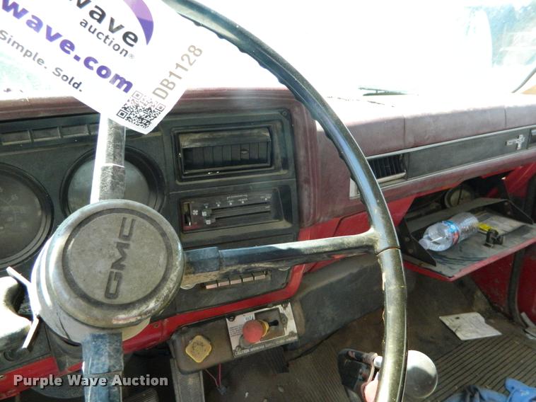 image for item DB1129 1981 GMC TopKick box truck