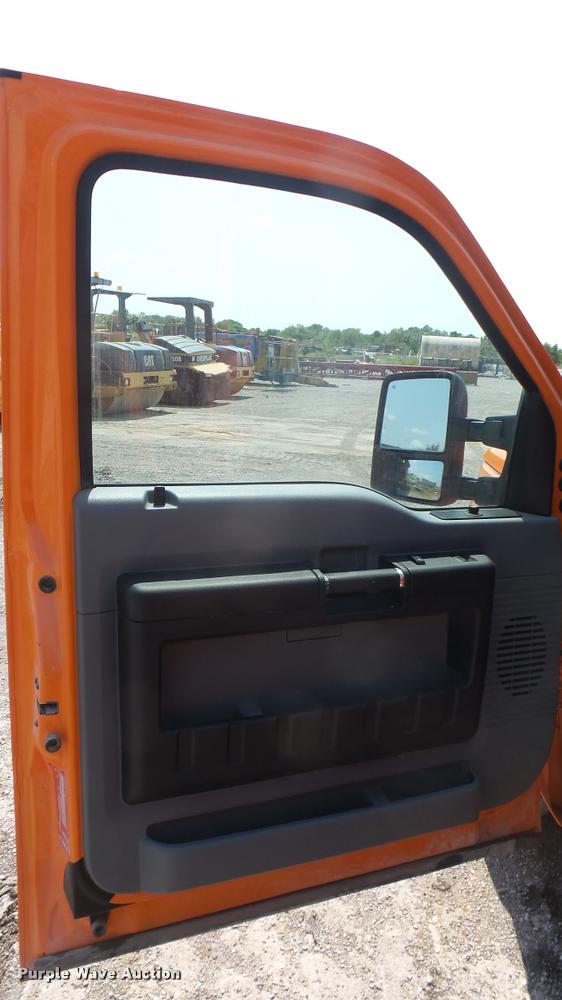 image for item DB3424 2013 Ford F250 Super Duty SuperCab pickup truck