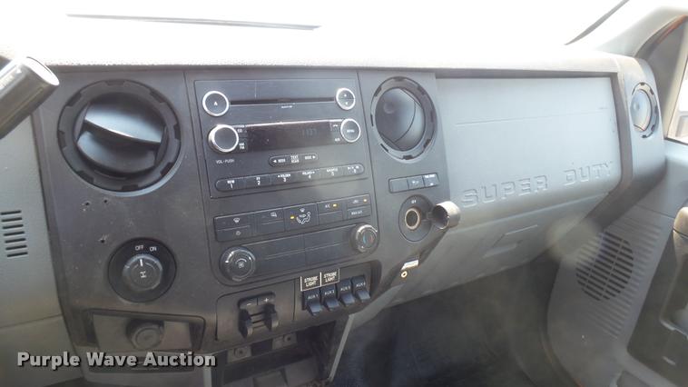 image for item DB3424 2013 Ford F250 Super Duty SuperCab pickup truck