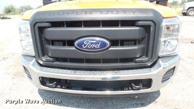 image for item DB3424 2013 Ford F250 Super Duty SuperCab pickup truck