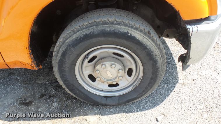 image for item DB3424 2013 Ford F250 Super Duty SuperCab pickup truck