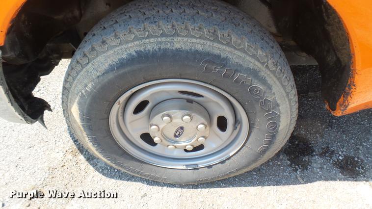 image for item DB3424 2013 Ford F250 Super Duty SuperCab pickup truck