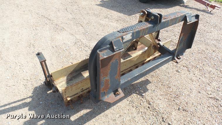 image for item DB3432 Land Pride soil pulverizer