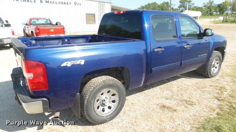 image for item DB3437 2013 Chevrolet Silverado 1500 Crew Cab pickup truck