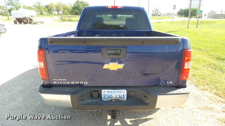 image for item DB3437 2013 Chevrolet Silverado 1500 Crew Cab pickup truck