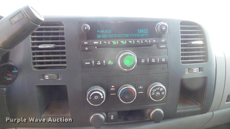 image for item DB3437 2013 Chevrolet Silverado 1500 Crew Cab pickup truck