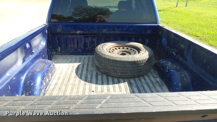 image for item DB3437 2013 Chevrolet Silverado 1500 Crew Cab pickup truck