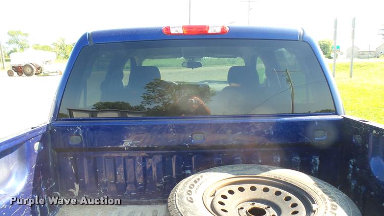 image for item DB3437 2013 Chevrolet Silverado 1500 Crew Cab pickup truck