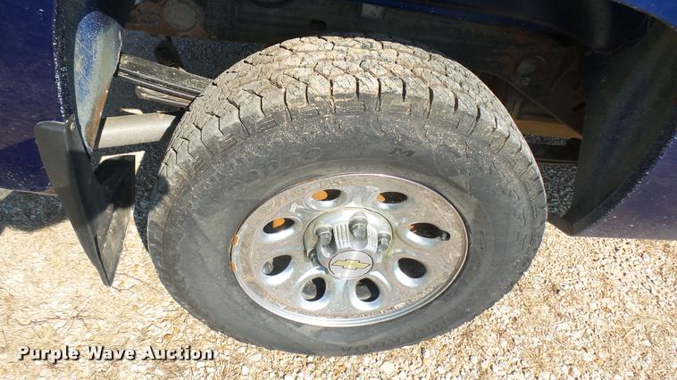 image for item DB3437 2013 Chevrolet Silverado 1500 Crew Cab pickup truck