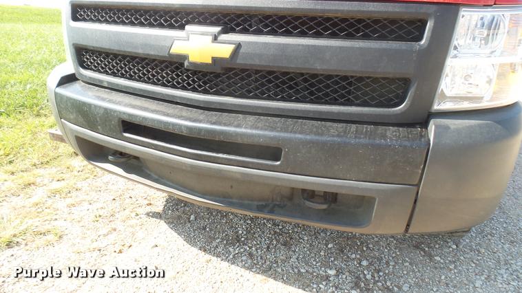 image for item DB3438 2013 Chevrolet Silverado 1500 pickup truck